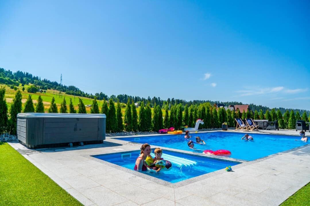 Aparthotel Rabian-Ski Zewnetrzny Basen Oraz Jacuzzi Z Podgrzewana Woda Sala Zabaw I Dmuchaniec Białka Esterno foto